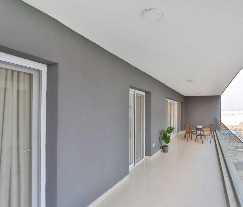 Parkside Boutique 3 Bbr Serviced Apartment - Ocean Blue - Near Airport 카이로 외부 사진